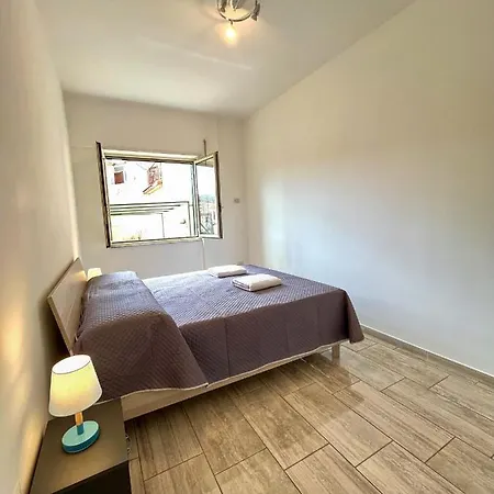 Apartment Il Rifugio Dei Partenopei Naples